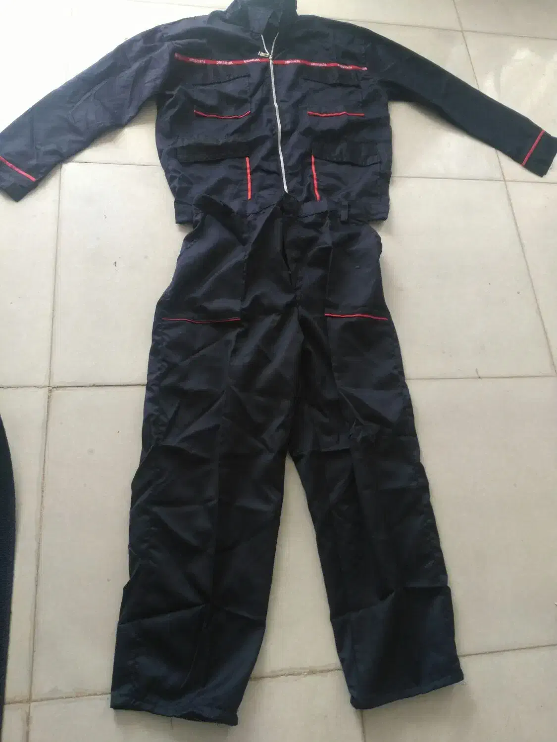 لباس کار|لباس|زرند, |دیوار