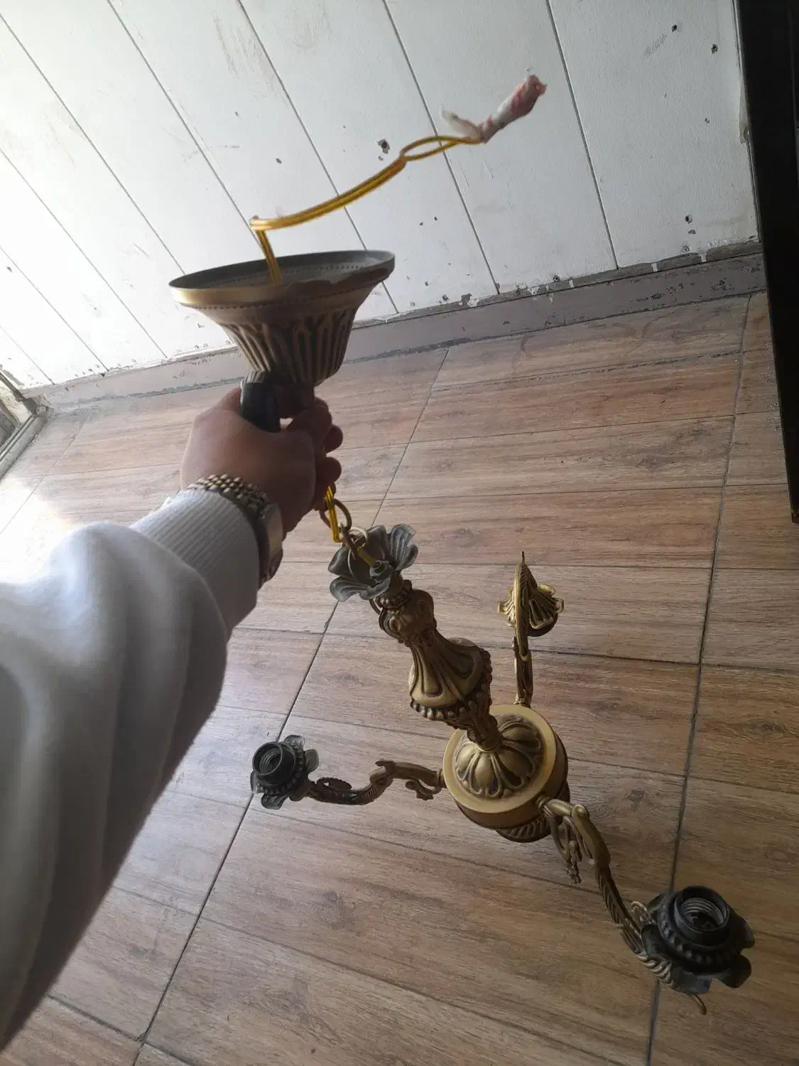 لوستر برنزی سه شاخه نو|لوستر و چراغ آویز|اصفهان, برلیان|دیوار