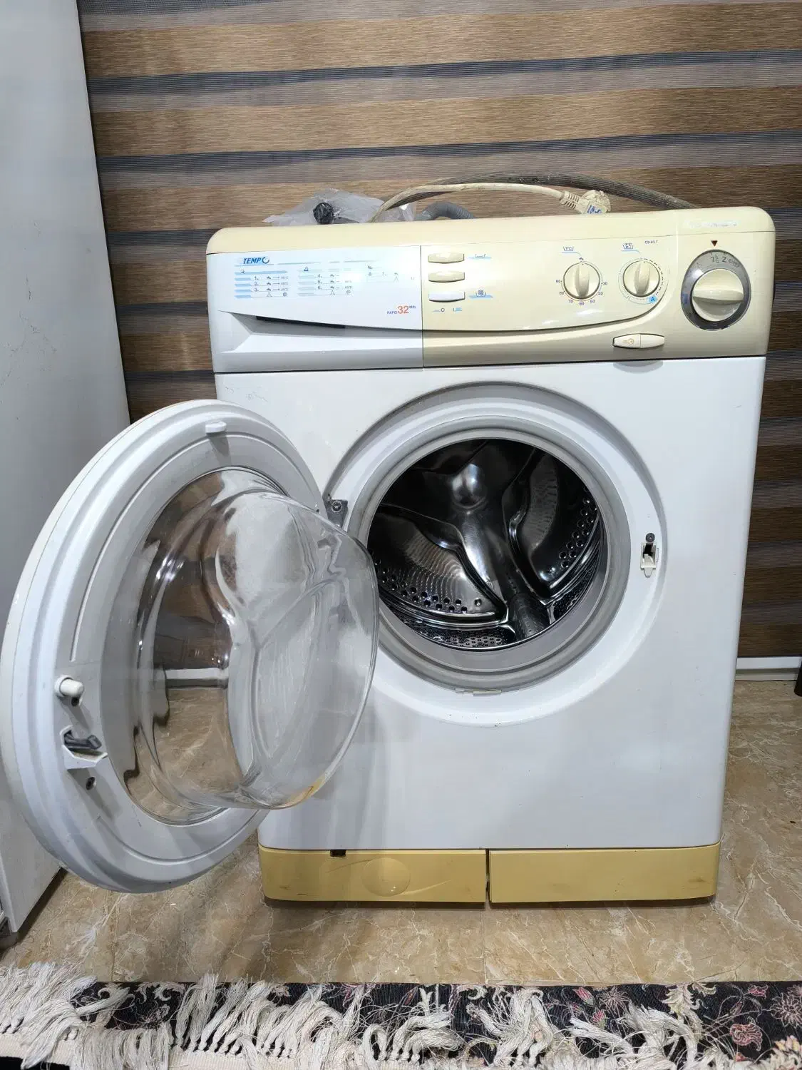 لباسشویی کندی|ماشین لباسشویی و خشک‌کن لباس|چمستان, |دیوار