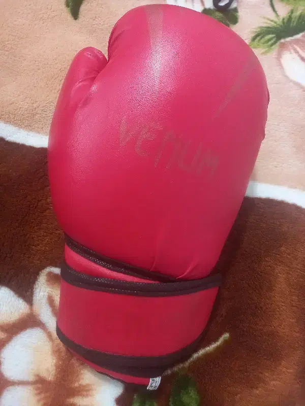 دستکش بوکس و کیک بوکس از جنس فوم جنس خوب|تجهیزات ورزشی|تهران, شمیراننو|دیوار