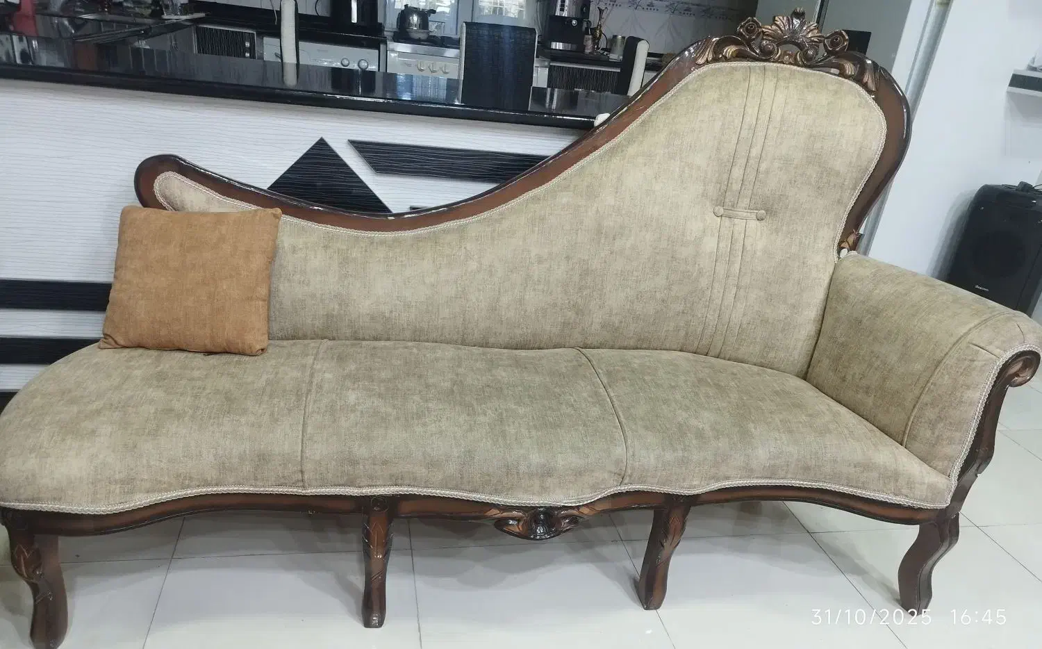 مبل سلطنتی و یک شزلون|مبلمان خانگی و میز عسلی|نجفآباد, امیرآباد|دیوار