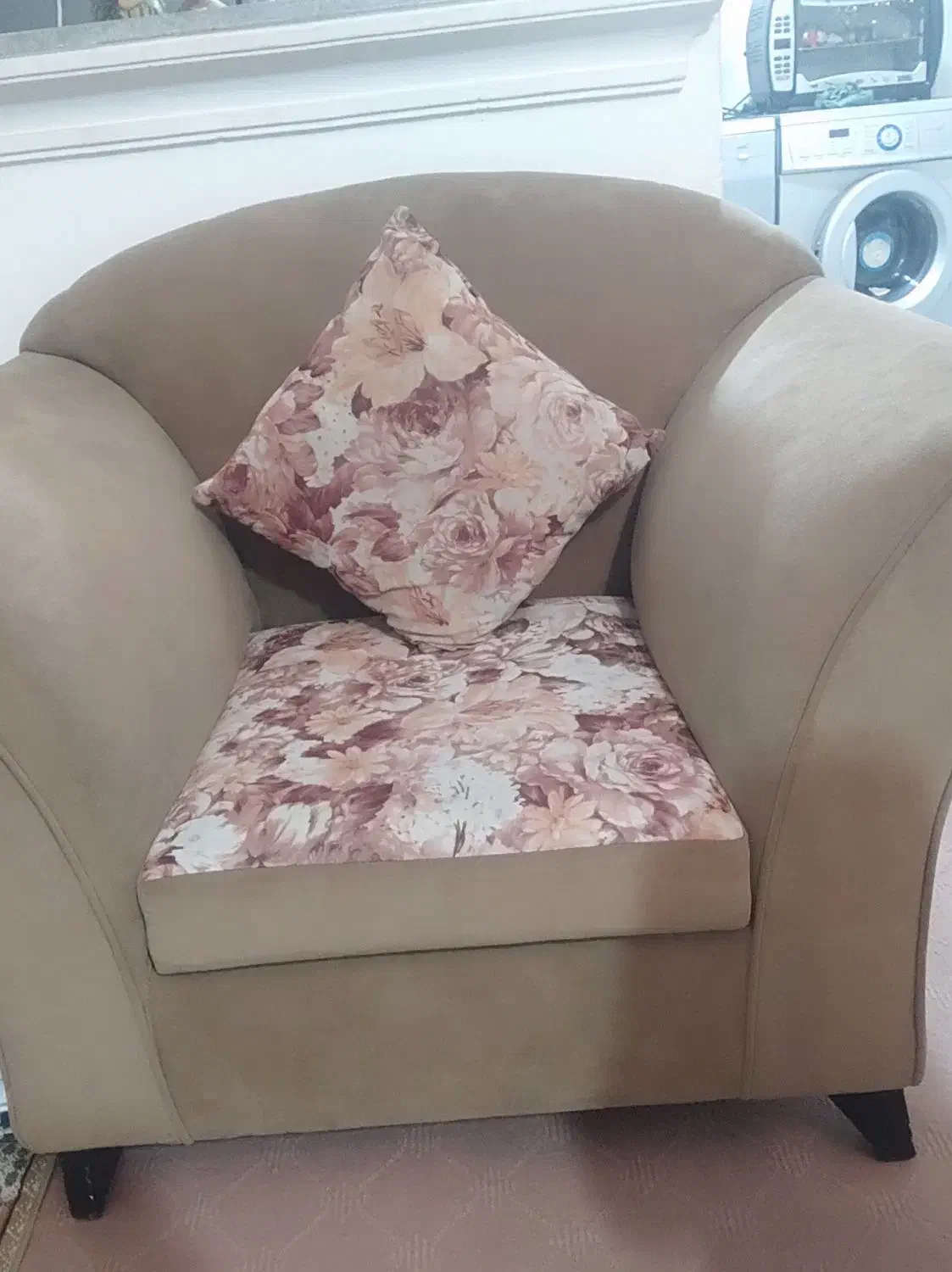 مبل راحتی|مبلمان خانگی و میز عسلی|قرچک, زیبا شهر|دیوار