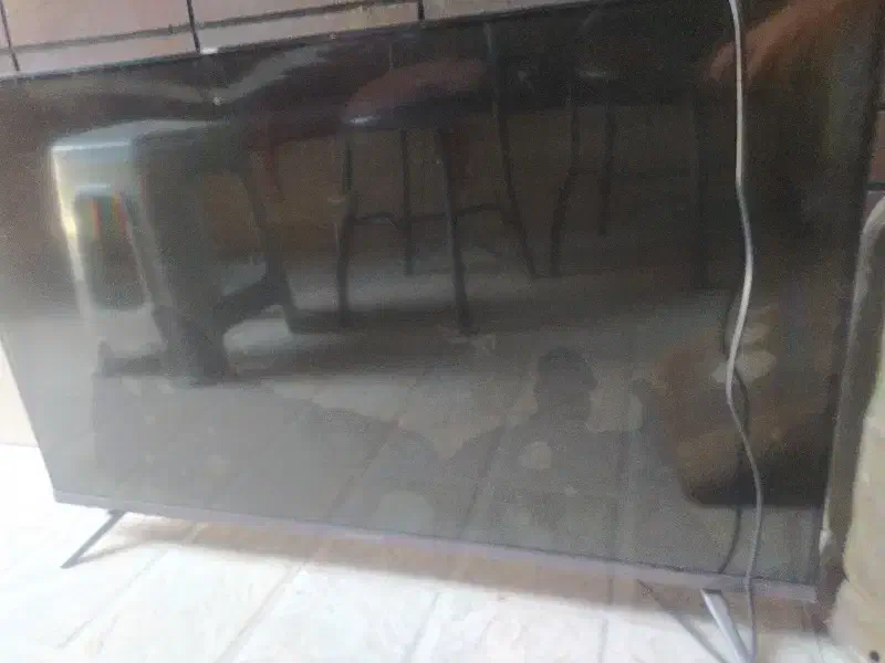 تلویزیون صفحه شکسته|تلویزیون و پروژکتور|جیرفت, |دیوار