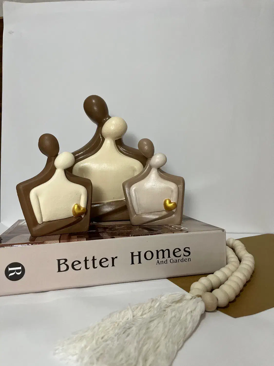 مجسمه اغوش|مجسمه، تندیس، ماکت|رشت, رودباری|دیوار