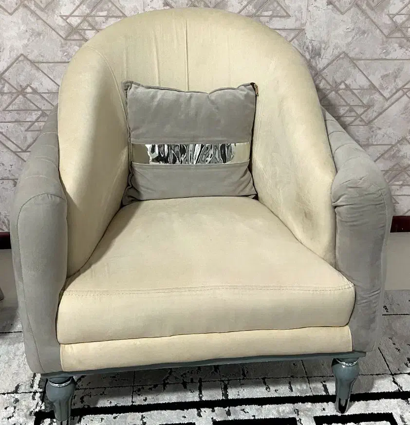 مبل مدل چستر کاملا سالم|مبلمان خانگی و میز عسلی|اندیشه, شهرک مریم|دیوار