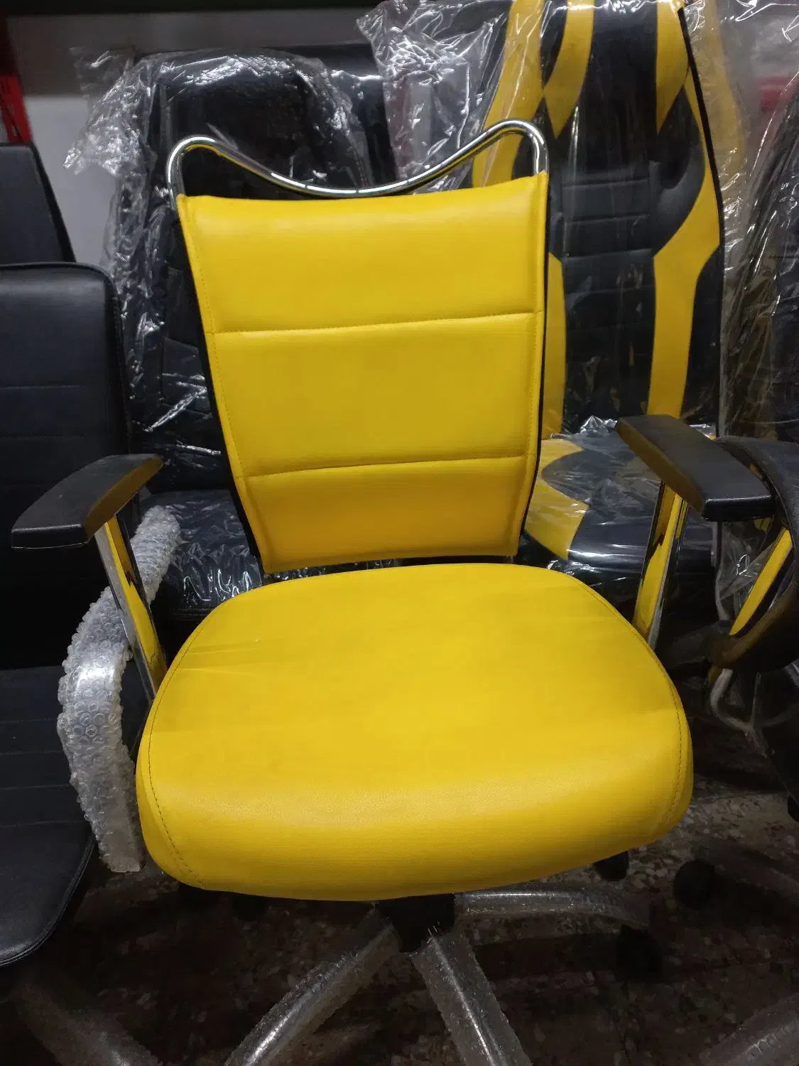 صندلی مدیریت (چرخ دار)|دفتر کار|اصفهان, گرکان|دیوار