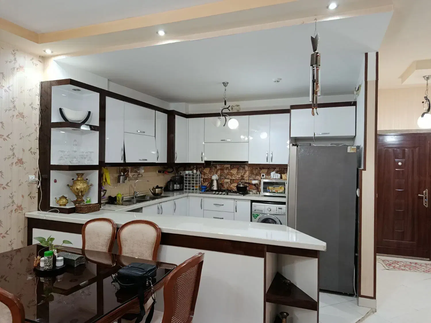 آپارتمان نقلی خوش نقشه جلال آل احمد/تاپ لوکیشن|فروش آپارتمان|مشهد, سید رضی|دیوار