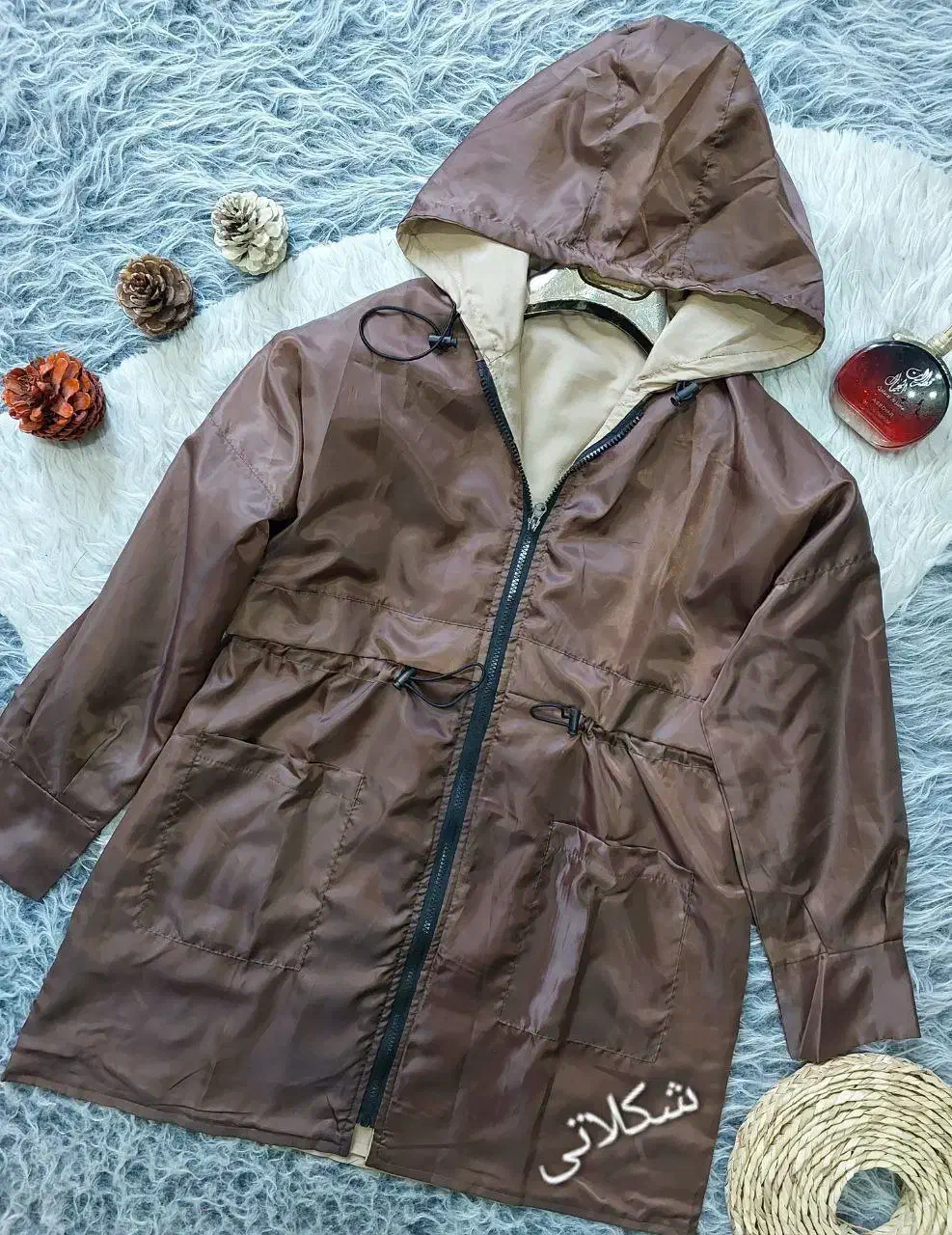 بارونی ماهک|لباس|فسا, |دیوار