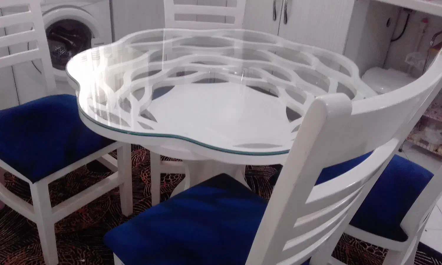 میز غذاخوری شیک و تمیز بدون صندلی|میز و صندلی غذاخوری|مشکیندشت, |دیوار