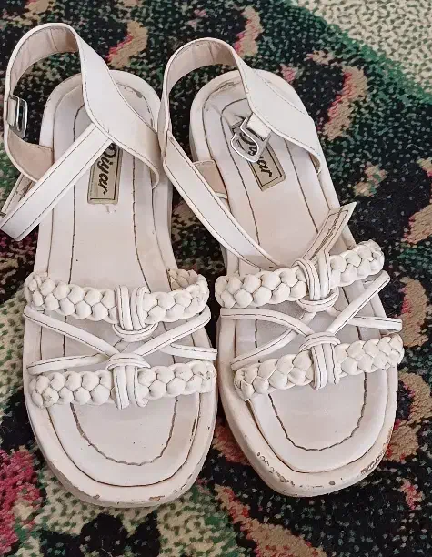 چند جفت کفش بچگانه و زنانه|کیف، کفش، کمربند|کرمانشاه, |دیوار