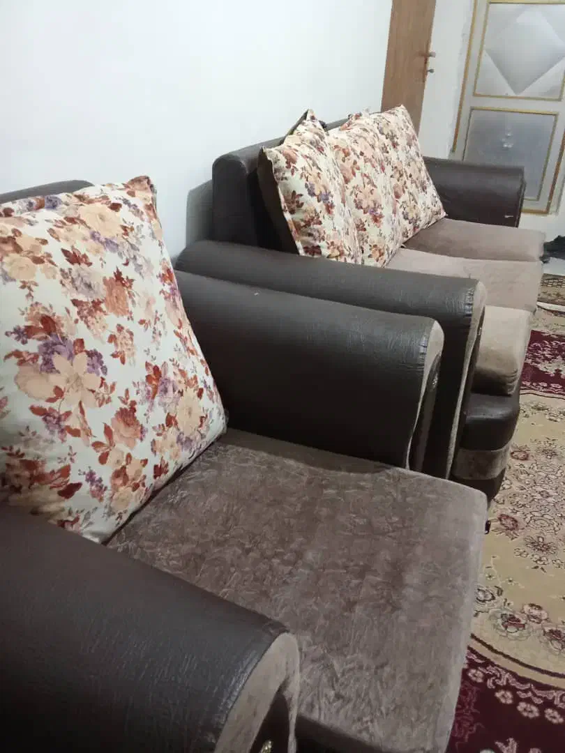 مبل ۴نفره|مبلمان خانگی و میز عسلی|قشم, |دیوار