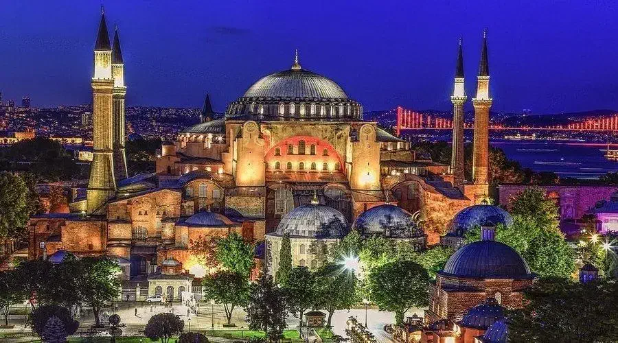 مجری مستقیم تور استانبول با بهترین قیمت و کیفیت|تور و چارتر|تهران, باغ فیض|دیوار