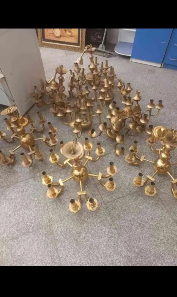 خریدار لوستر برنزی و اینه شمعدان برنزی|لوستر و چراغ آویز|تهران, ستارخان|دیوار