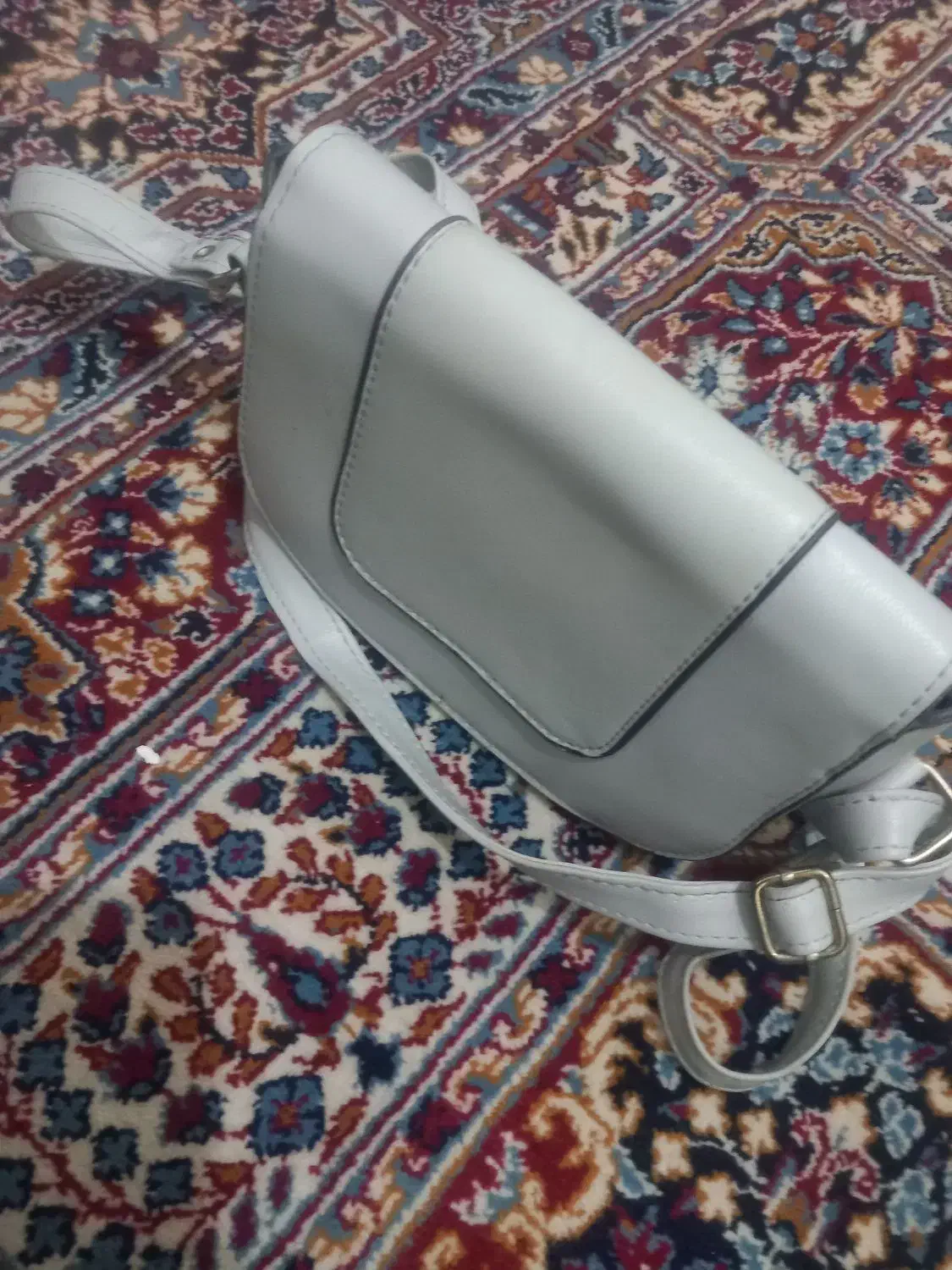 کیف چرم|کیف، کفش، کمربند|خوی, |دیوار