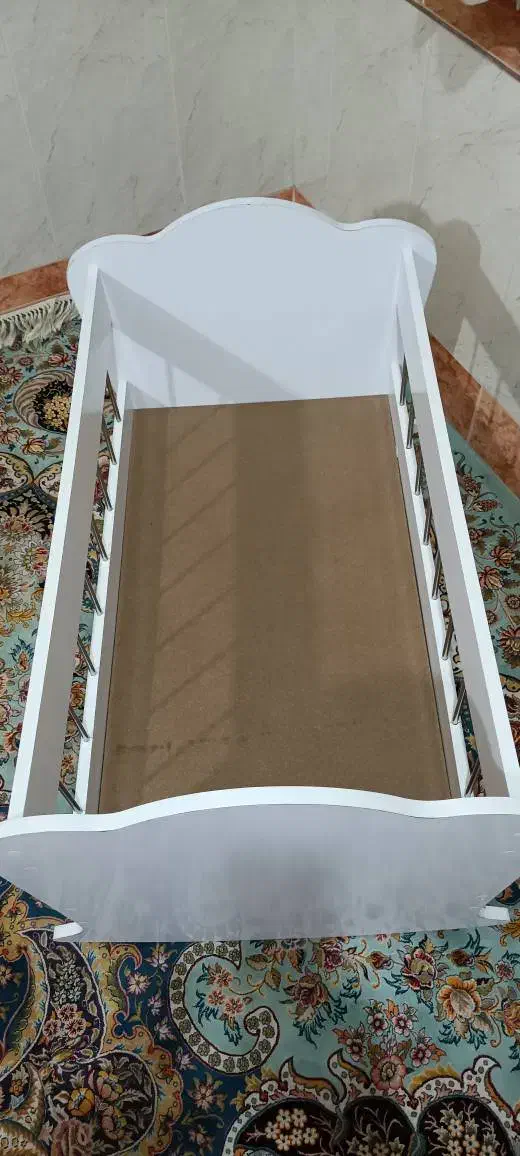 گهواره و تخت نوزاد|تخت و صندلی بچه|گرگان, |دیوار