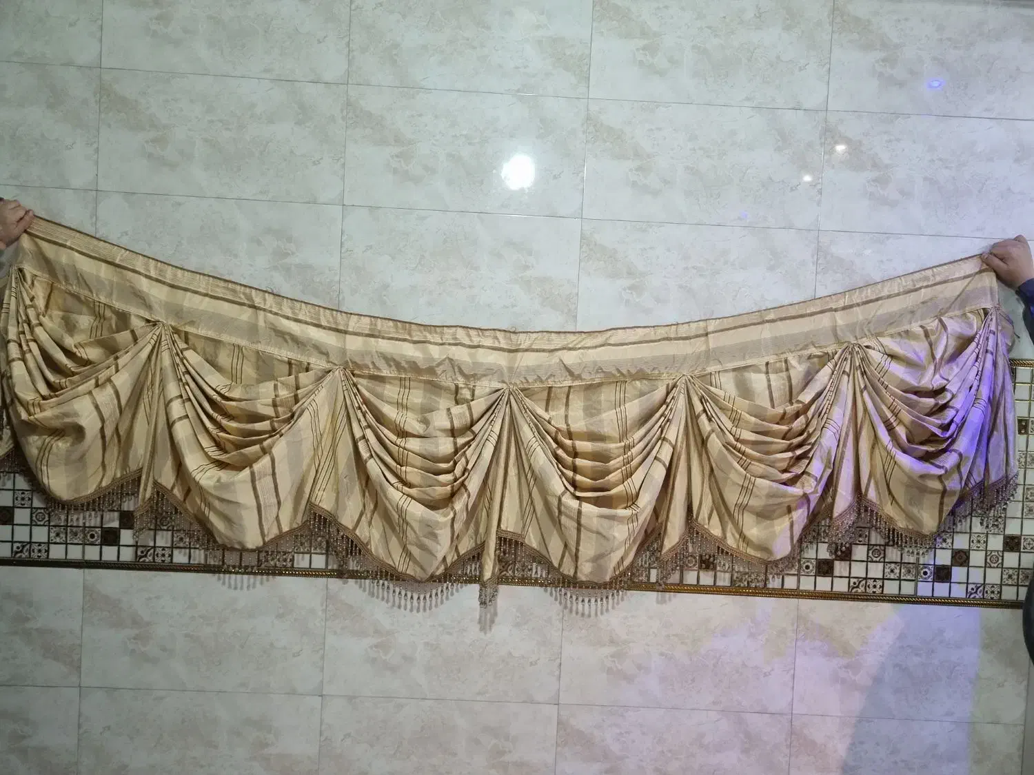 والان پرده|پرده، رانر، رومیزی|باغستان, |دیوار