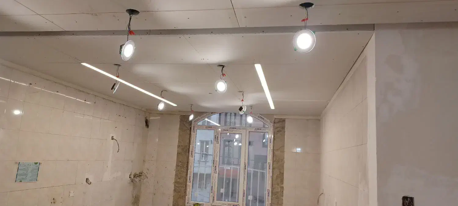 برقکاری،دوربین،دزدگیر،لوله کشی ،خرده کاری|خدمات پیشه و مهارت|تویسرکان, |دیوار