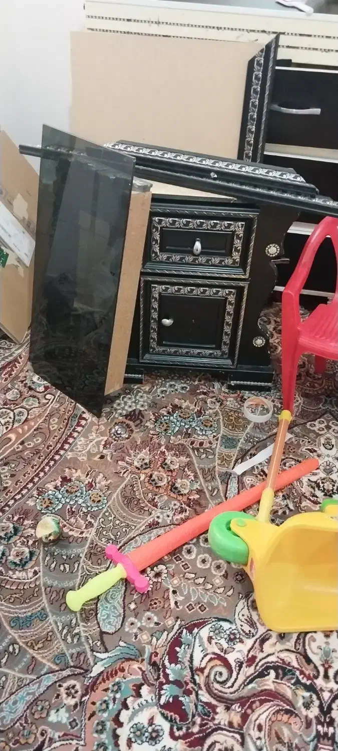 اینه و شمعدان|آینه|ساوه, |دیوار