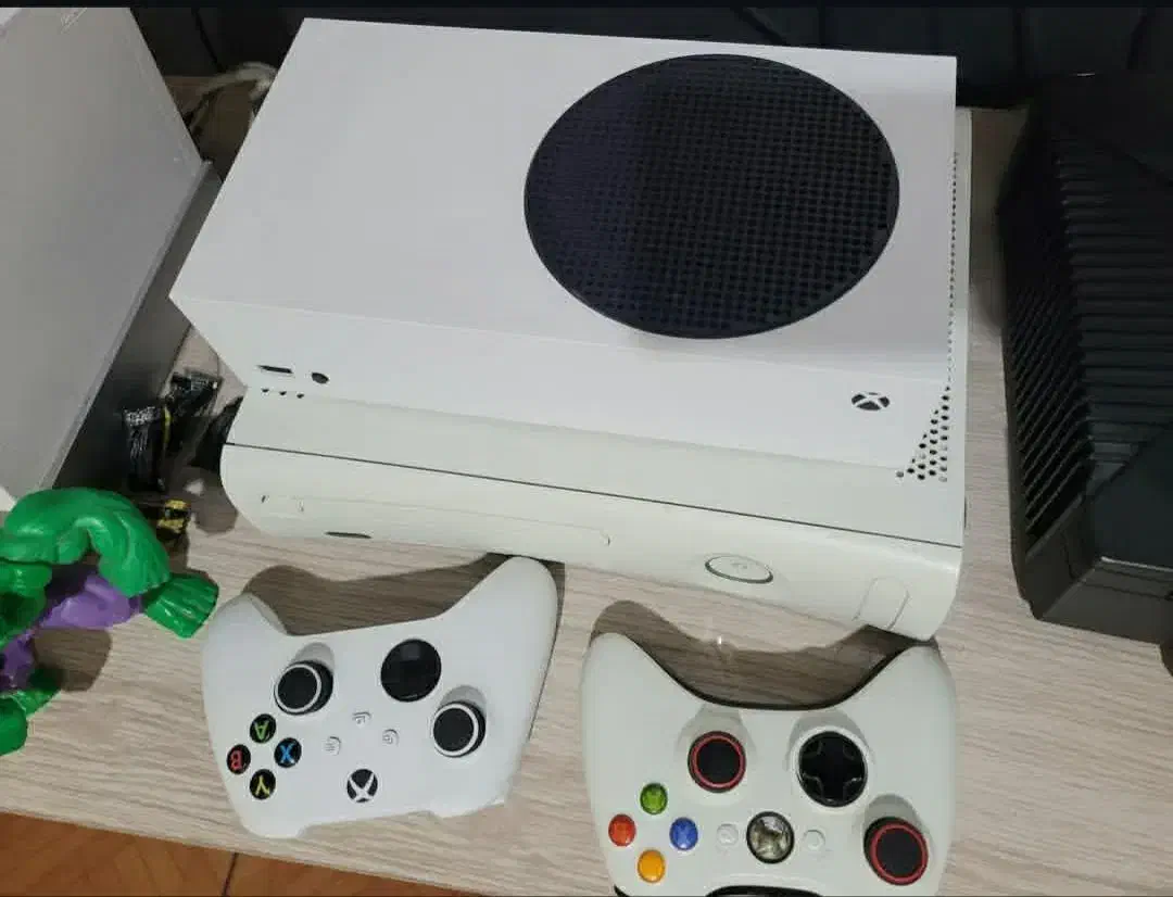 خرید فروش ایکس باکس سری اس وان اس 360|کنسول، بازی ویدئویی و آنلاین|شیراز, زند|دیوار