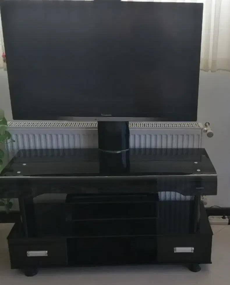 42 اینچ پاناسونیک|تلویزیون و پروژکتور|خمینی‌شهر, |دیوار