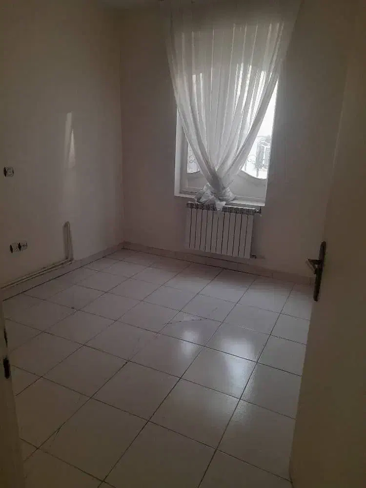 ۱۰۰مترجنت آبادشمال دونبش تخلیه طبقه۱آسانسوربی مالک