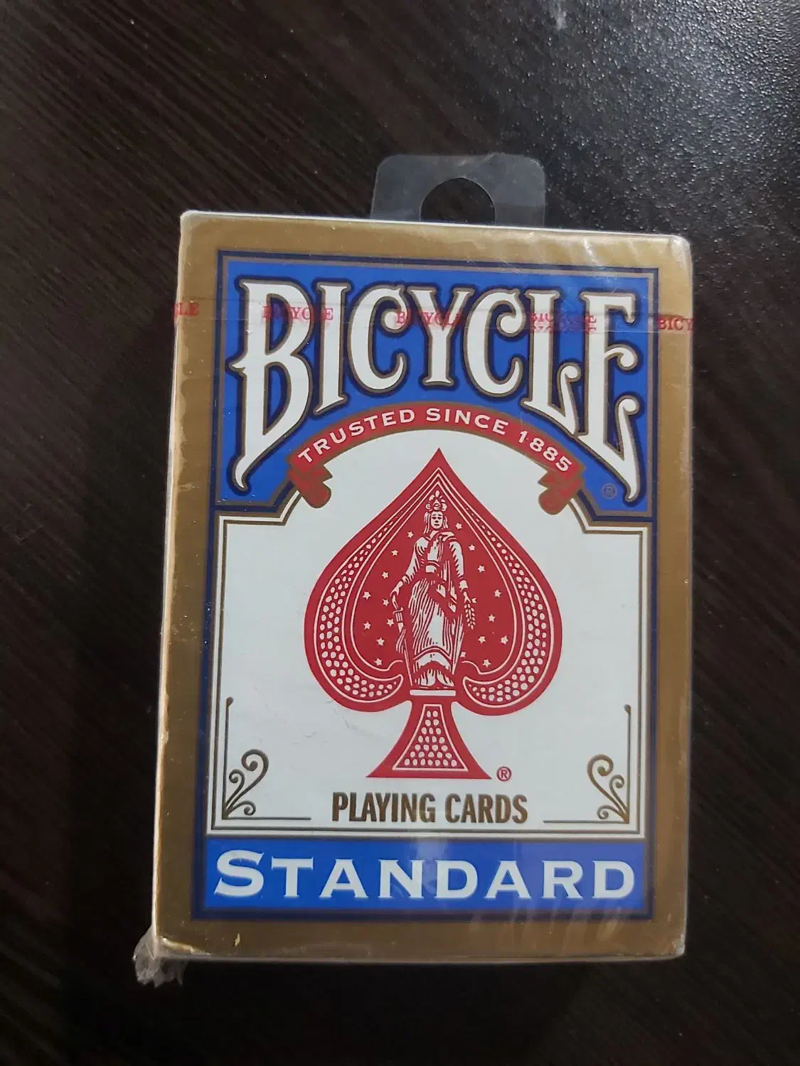 پاسور کتان برند بایسیکل اصل امریکا|کلکسیون و سرگرمی|اصفهان, کوی شهید کشوری|دیوار