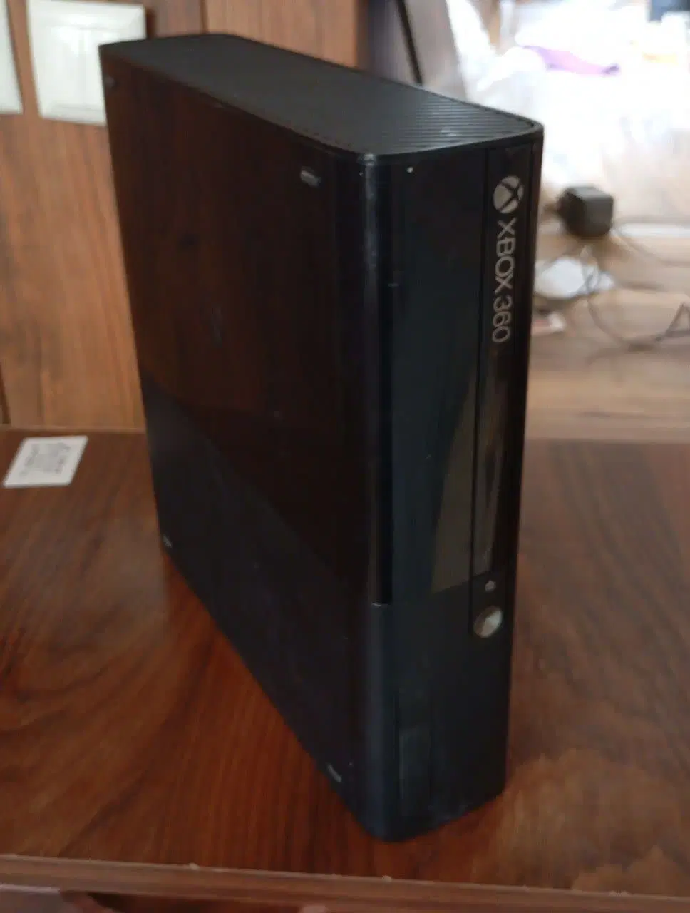 Xbox 360 New Slim|کنسول، بازی ویدئویی و آنلاین|اصفهان, آفاران|دیوار