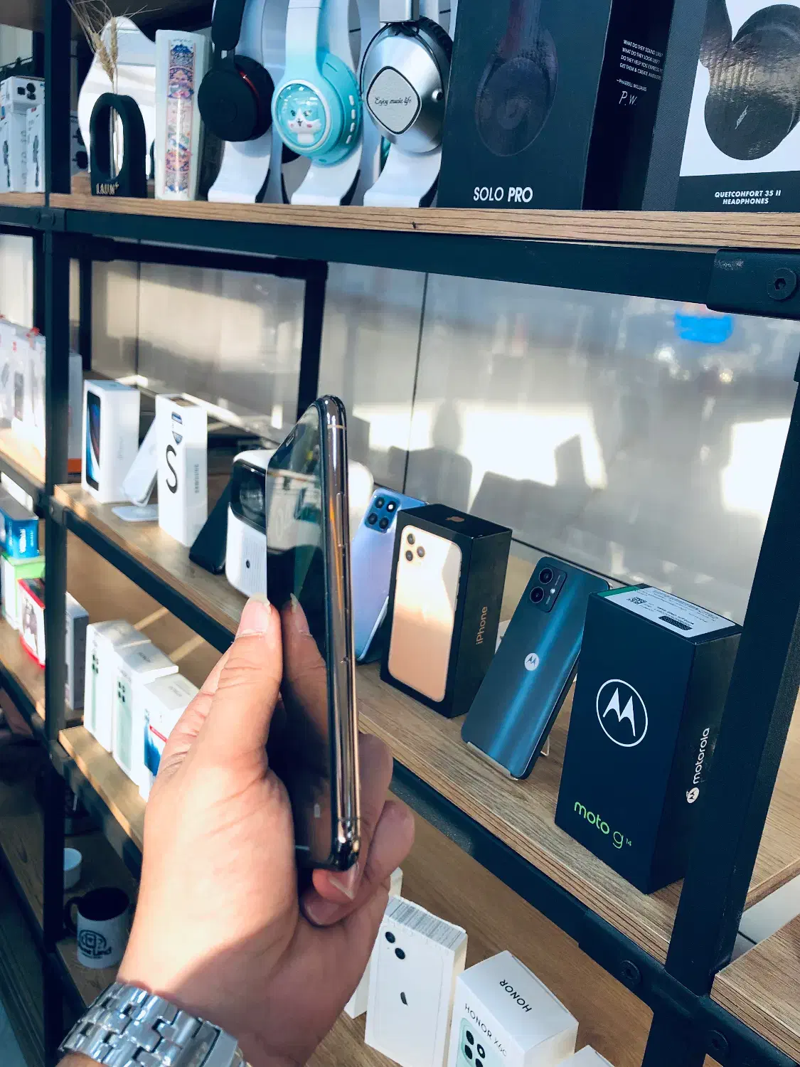 ایفون ip 11 pro 256|موبایل|نجف‌آباد, باغ ملی|دیوار