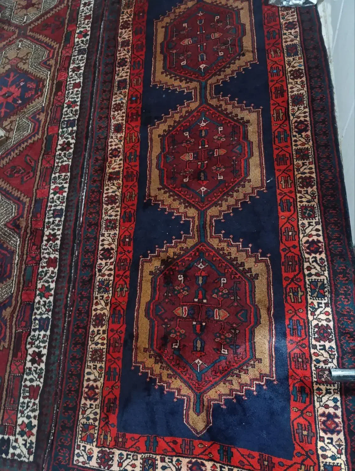 فرش دست بافت پشمی عثیقه|فرش|قرچک, مهدیه|دیوار