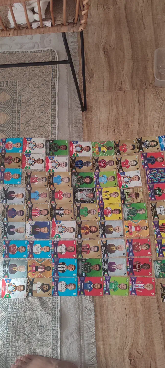 کیمدی با ارزش بدون طاق|اسباببازی|هشتگرد, فاز ۳ مهستان|دیوار