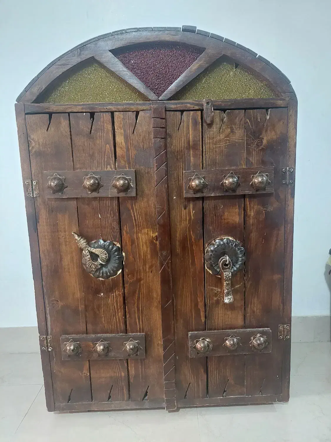 جاکفشی|جاکفشی، کمد، دراور|ایلام, |دیوار