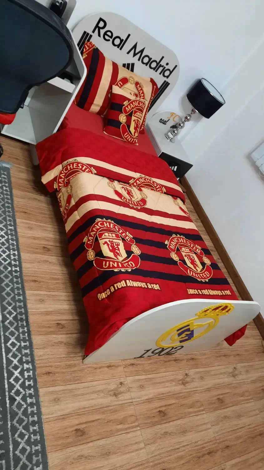 تخت خاب تک نفره جنس mdf سفید راه راه|تخت و صندلی بچه|ساوه, |دیوار