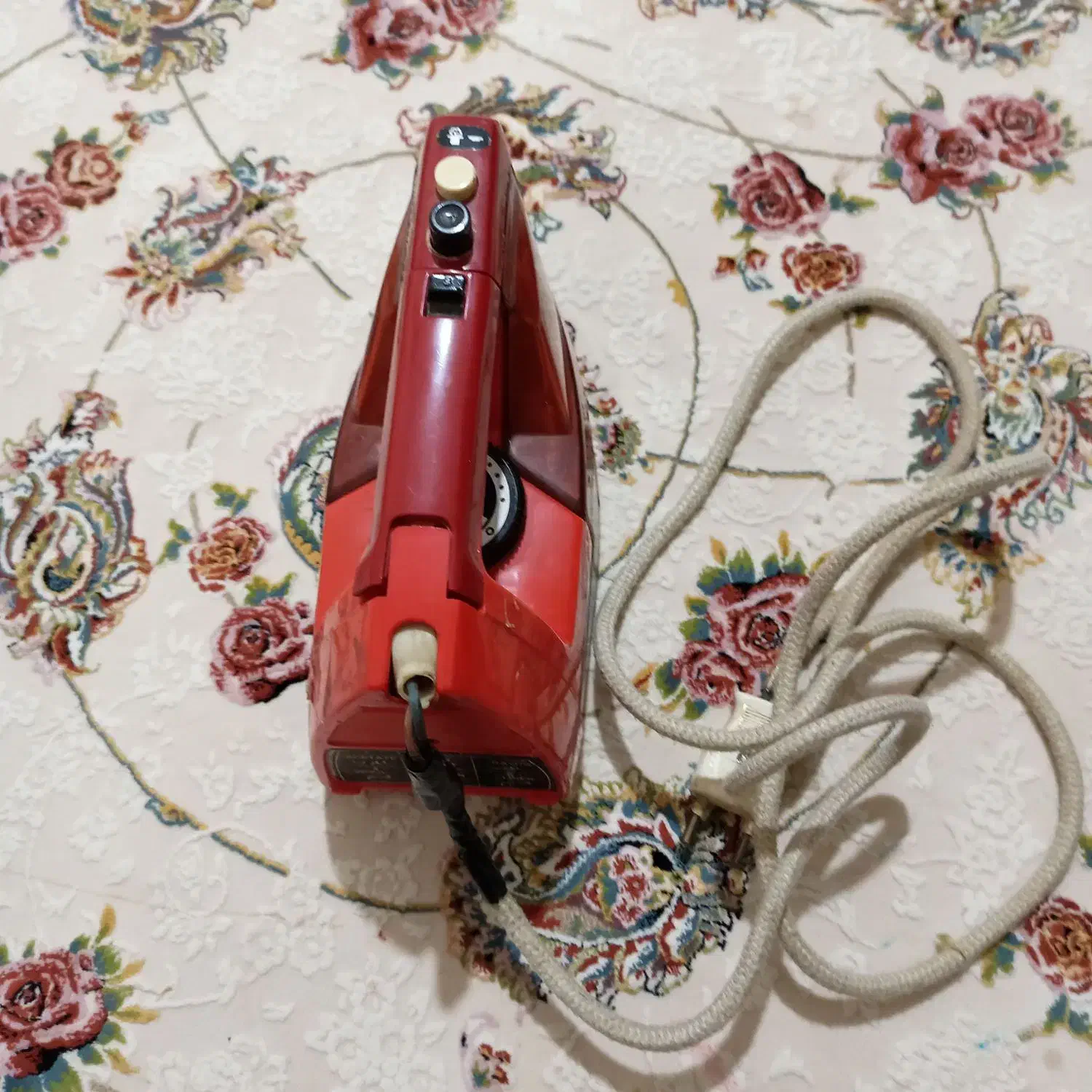 اتو بخار قدیمی سالم|اتو و لوازم اتو|کرمانشاه, |دیوار