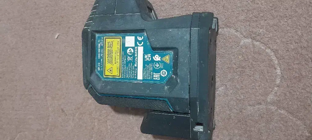 ترازلیزربوش آلمان به همراه27عددمته نو|ابزارآلات|سلماس, |دیوار