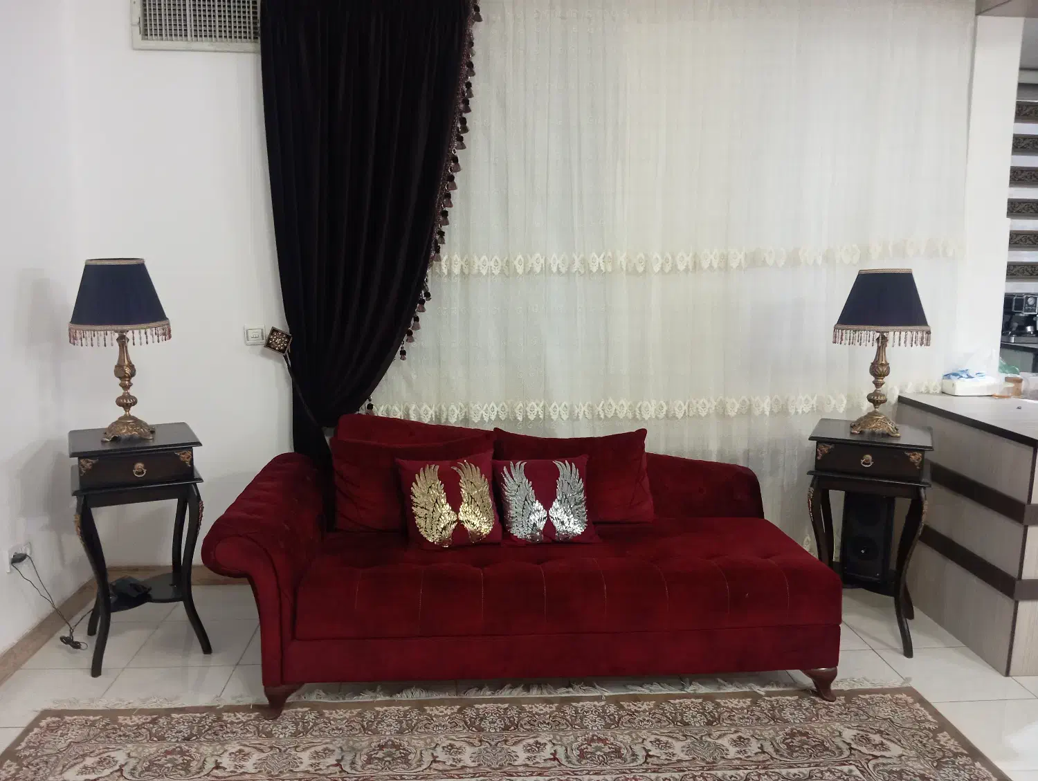 دو عدد آباژور برنز .به همراه دو عدد میز|چراغ خواب و آباژور|ملایر, |دیوار