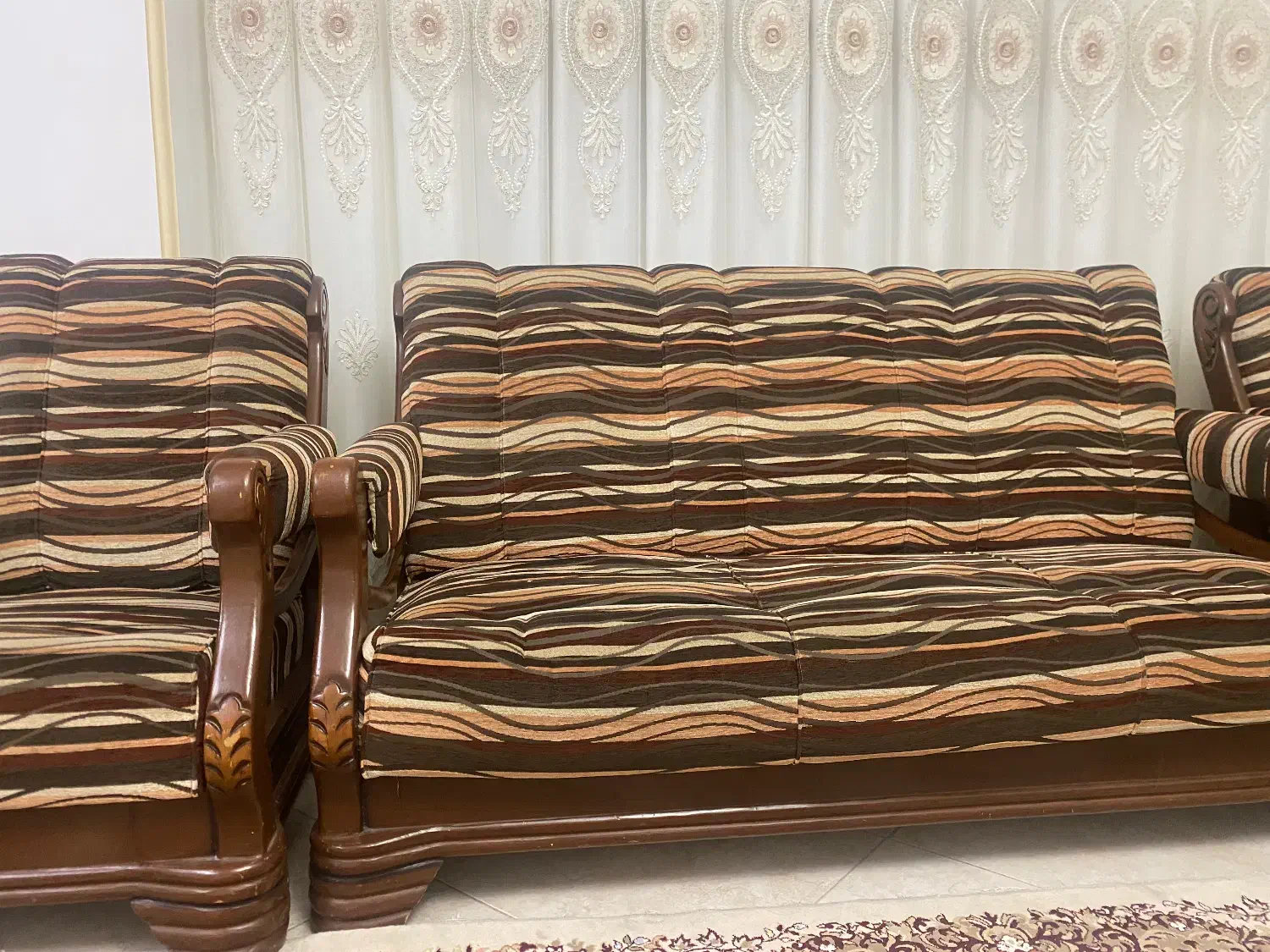 مبل|مبلمان خانگی و میز عسلی|فومن, |دیوار