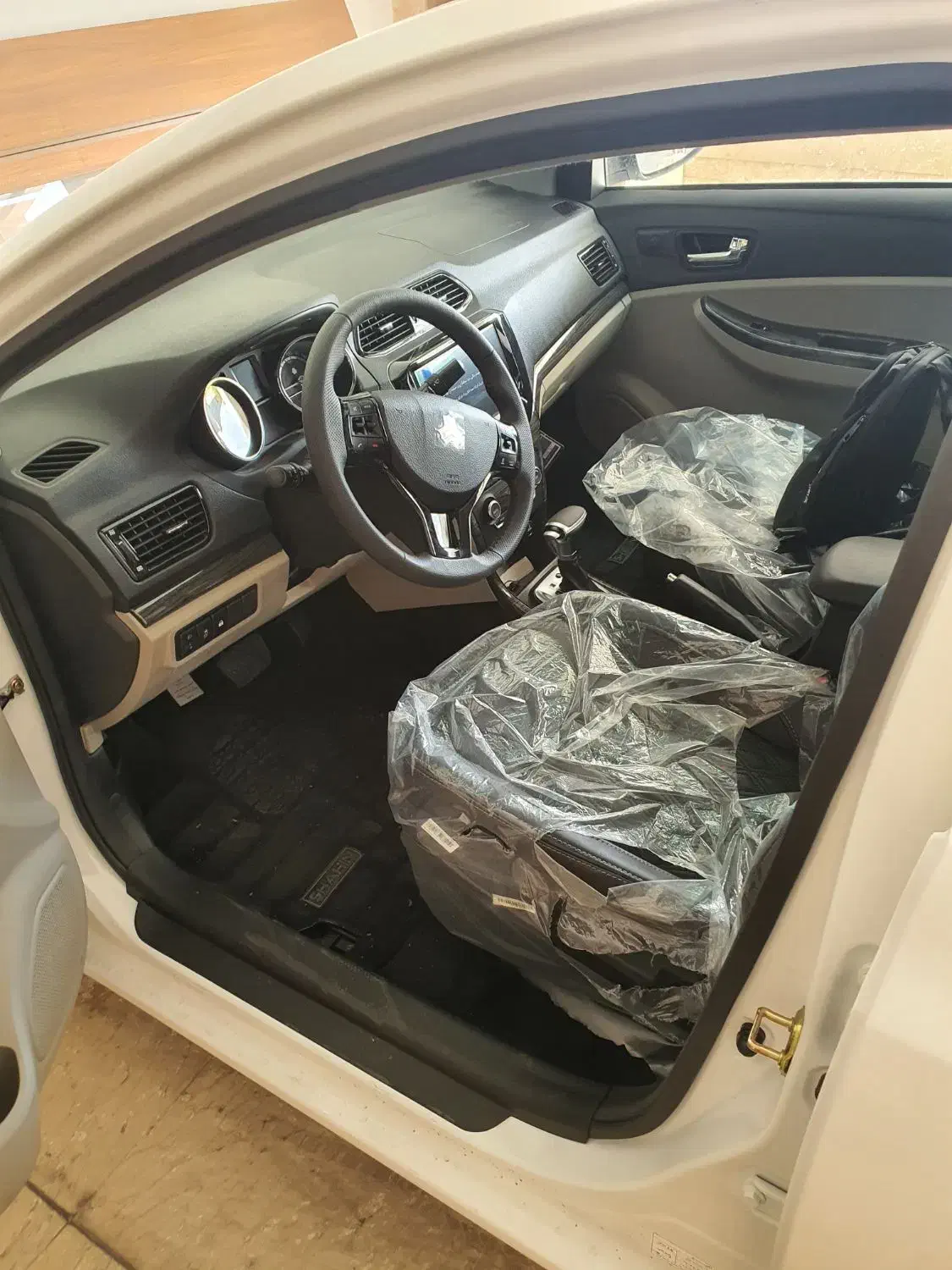 شاهین اتوماتیک cvt با سانروف ۴۰۳|خودرو سواری و وانت|تهران, اباذر|دیوار