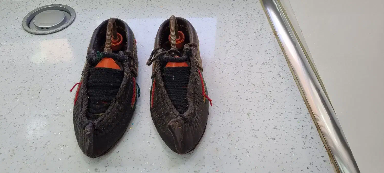 گیوه چرمی اصل ماسوله ۵۰ ساله|کیف، کفش، کمربند|رشت, پل تالشان|دیوار