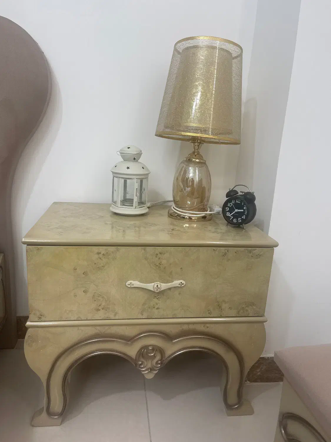 سرویس خواب|تخت و سرویس خواب|لاهیجان, شقایق|دیوار