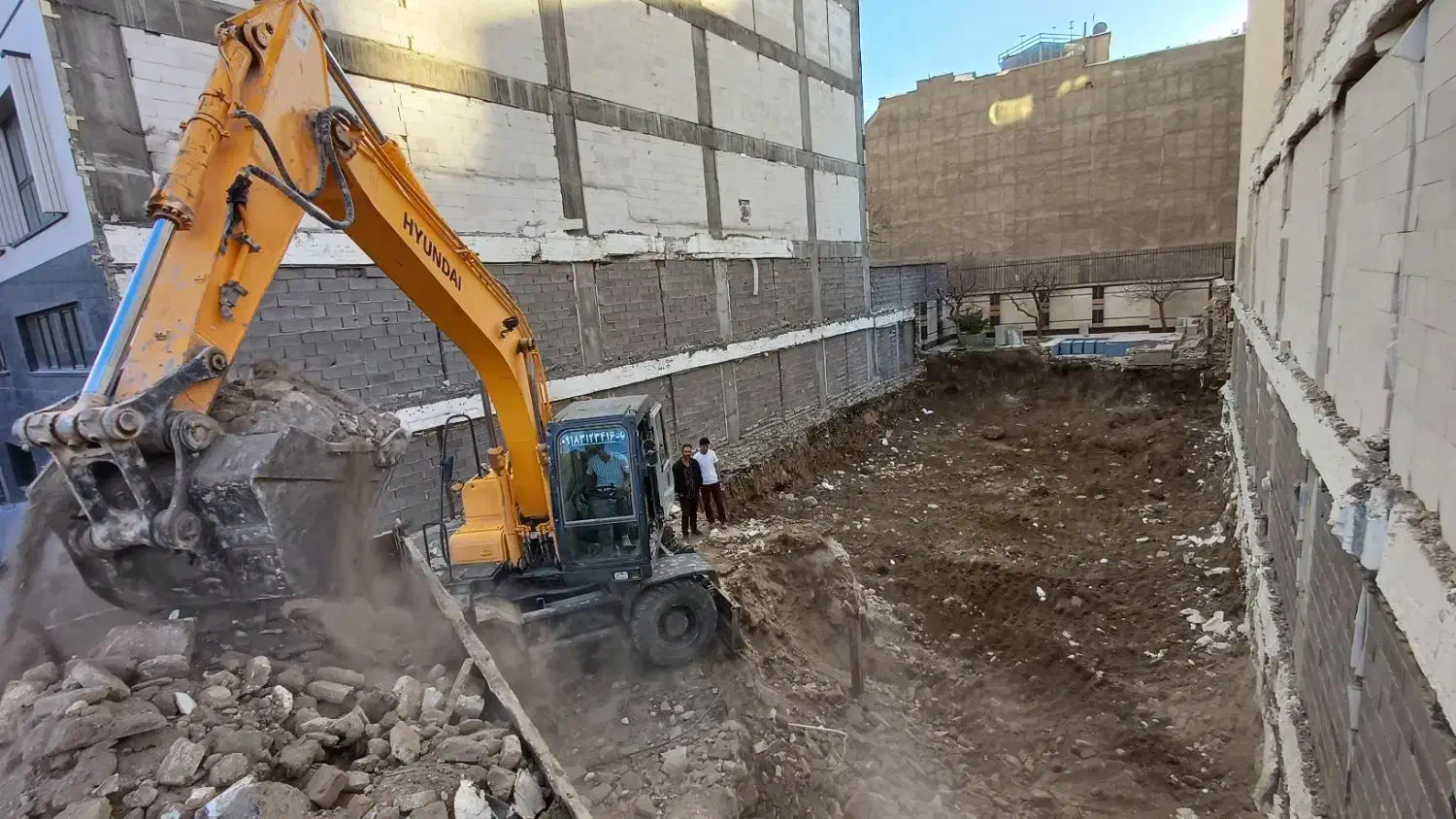 تخریب و خاکبرداری|خدمات پیشه و مهارت|همدان, |دیوار