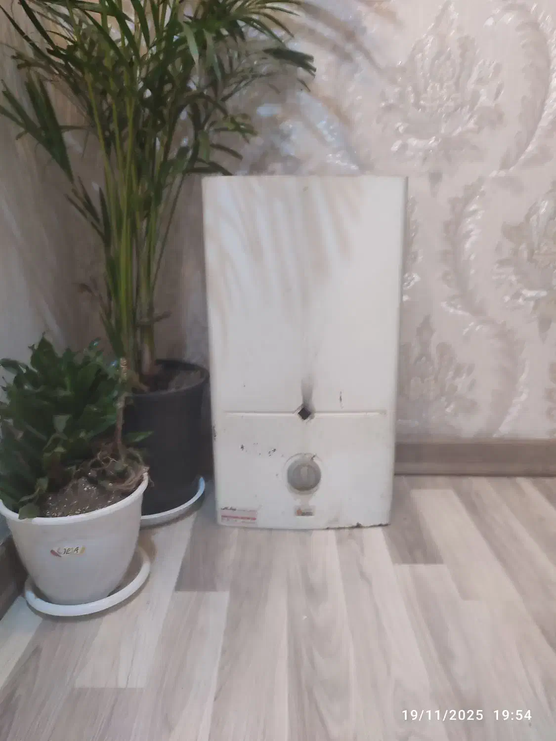 آب گرم کن دیواری بوتان|آبگرمکن، پکیج، شوفاژ|رشت, خمیران زاهدان|دیوار