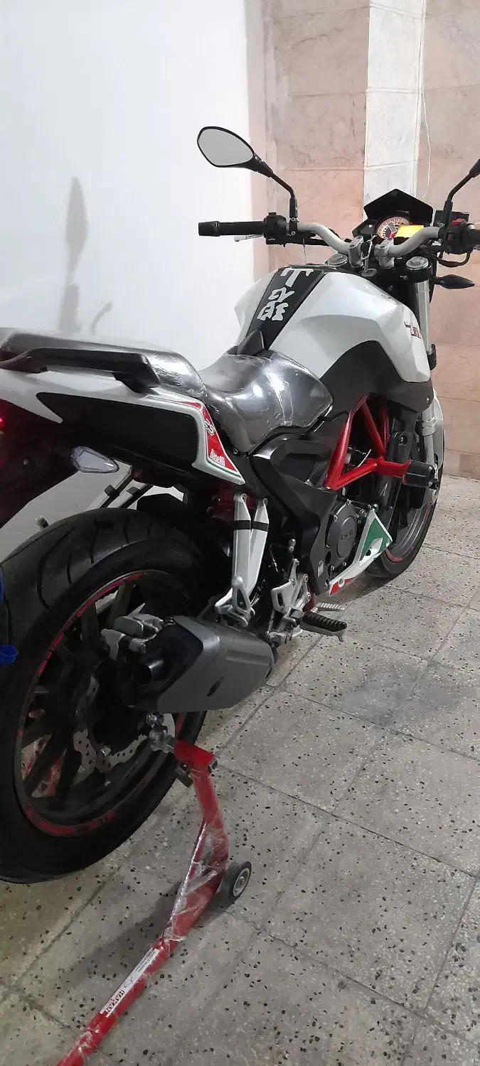 موتور سیکلت بنلی ۲۵۰|موتورسیکلت|تهران, امام زاده حسن|دیوار