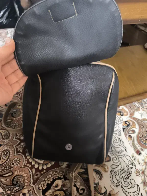 کوله مدرسه|کیف، کفش، کمربند|اصفهان, جلالیه|دیوار