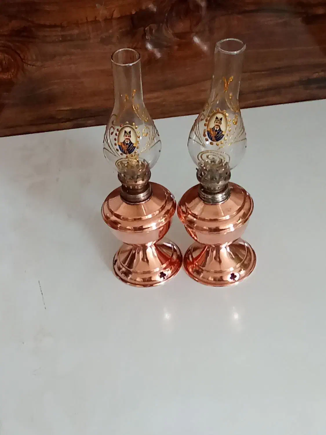 چراغ|کلکسیون اشیاء عتیقه|مراغه, |دیوار