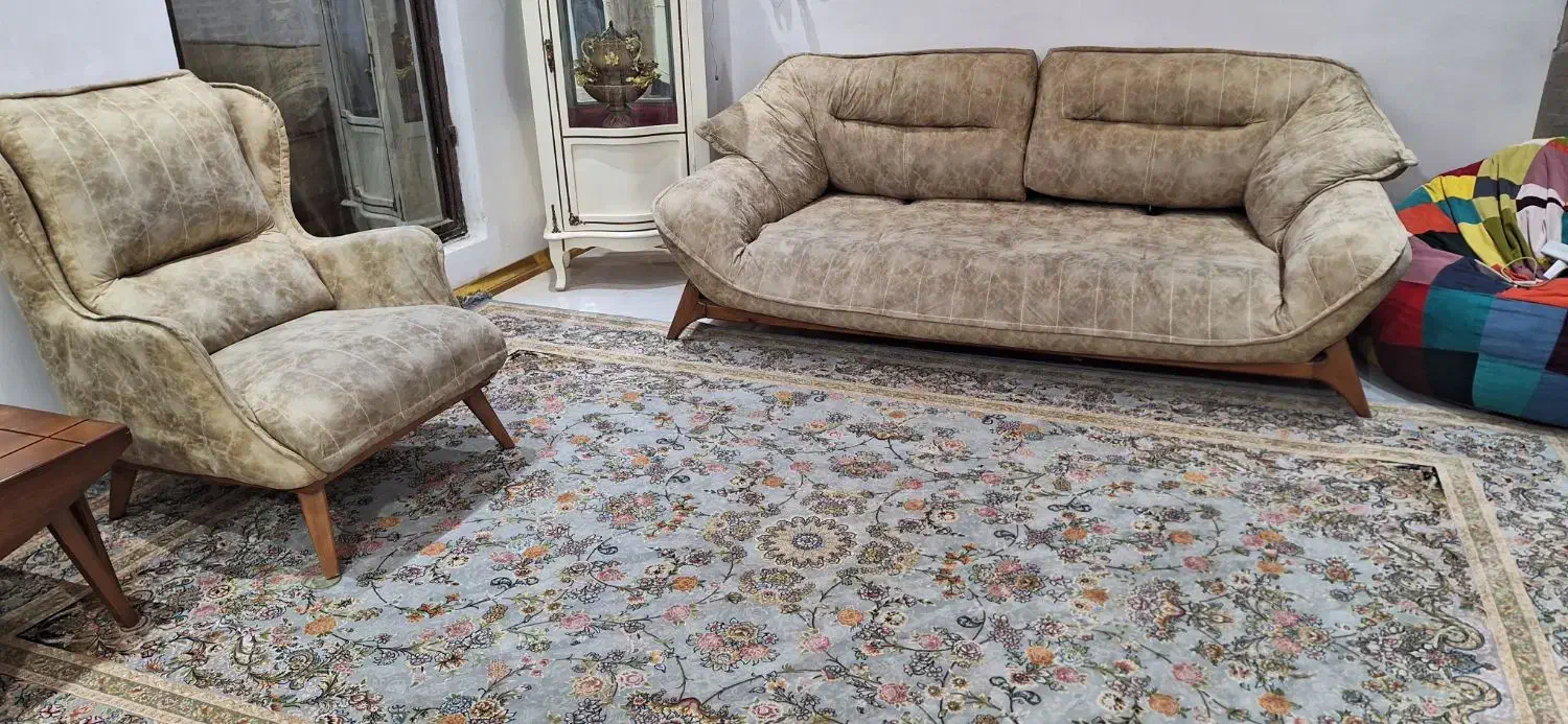 مبل و کنسول و مقداری وسایل منزل|مبلمان خانگی و میز عسلی|ورامین, ورامین|دیوار