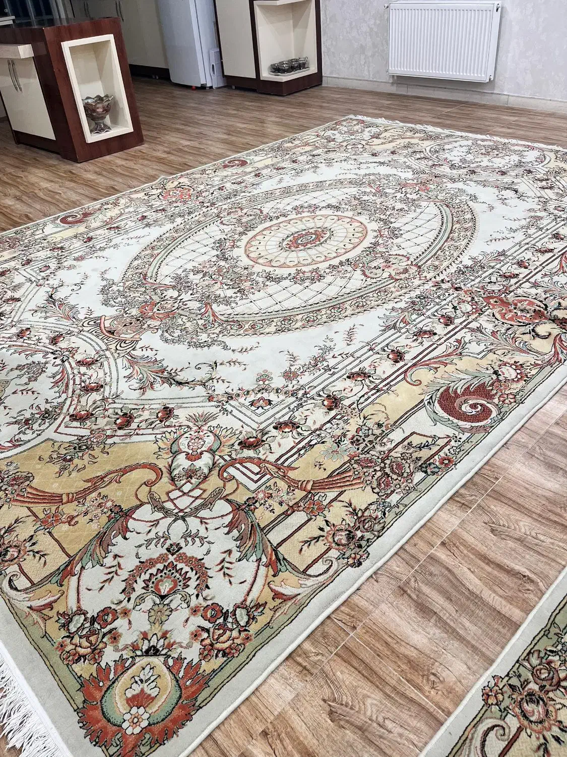 فرش های مشابه نو|فرش|سیرجان, |دیوار