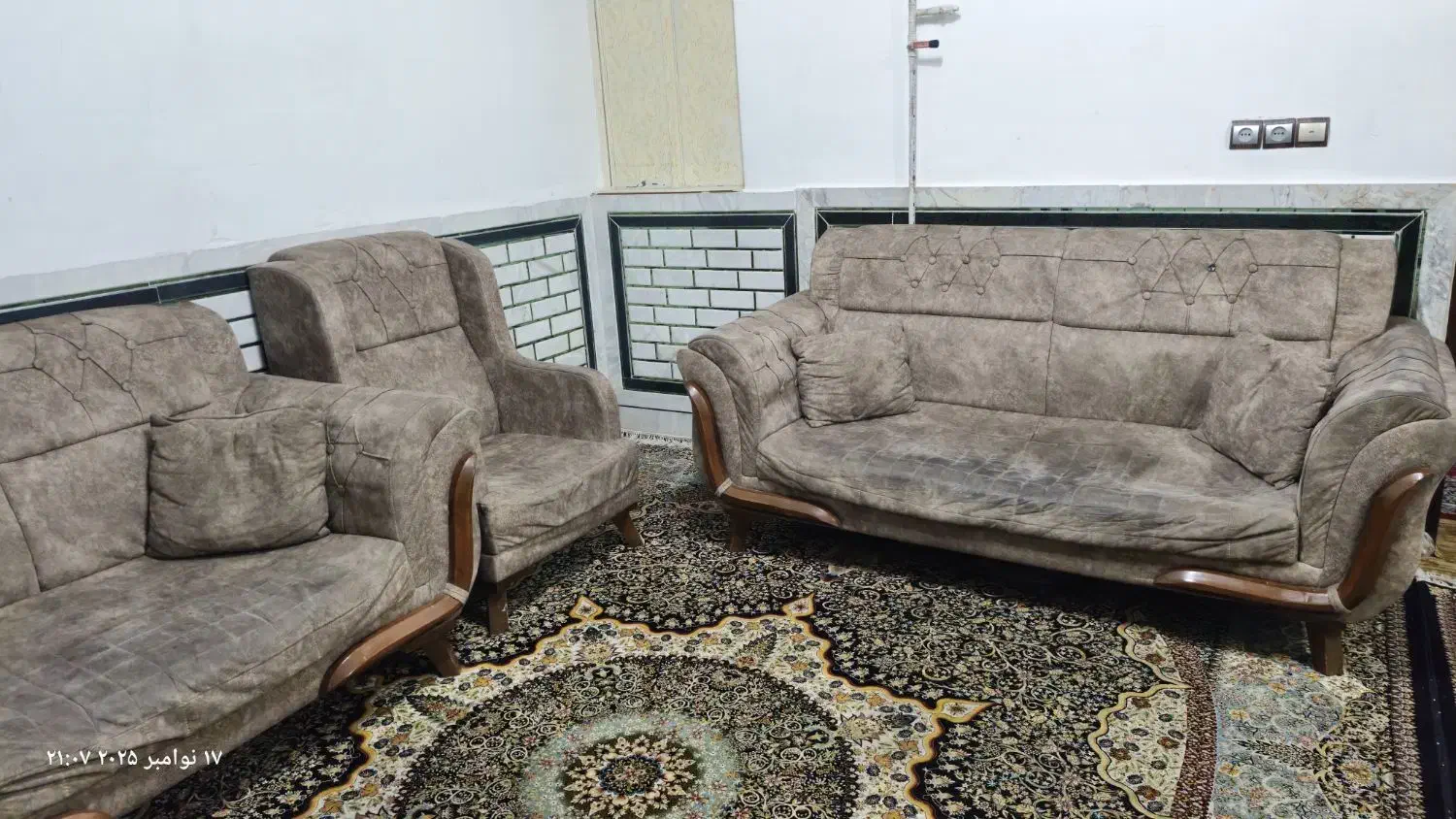 مبل دست دو جنس خوب|مبلمان خانگی و میز عسلی|دزفول, |دیوار