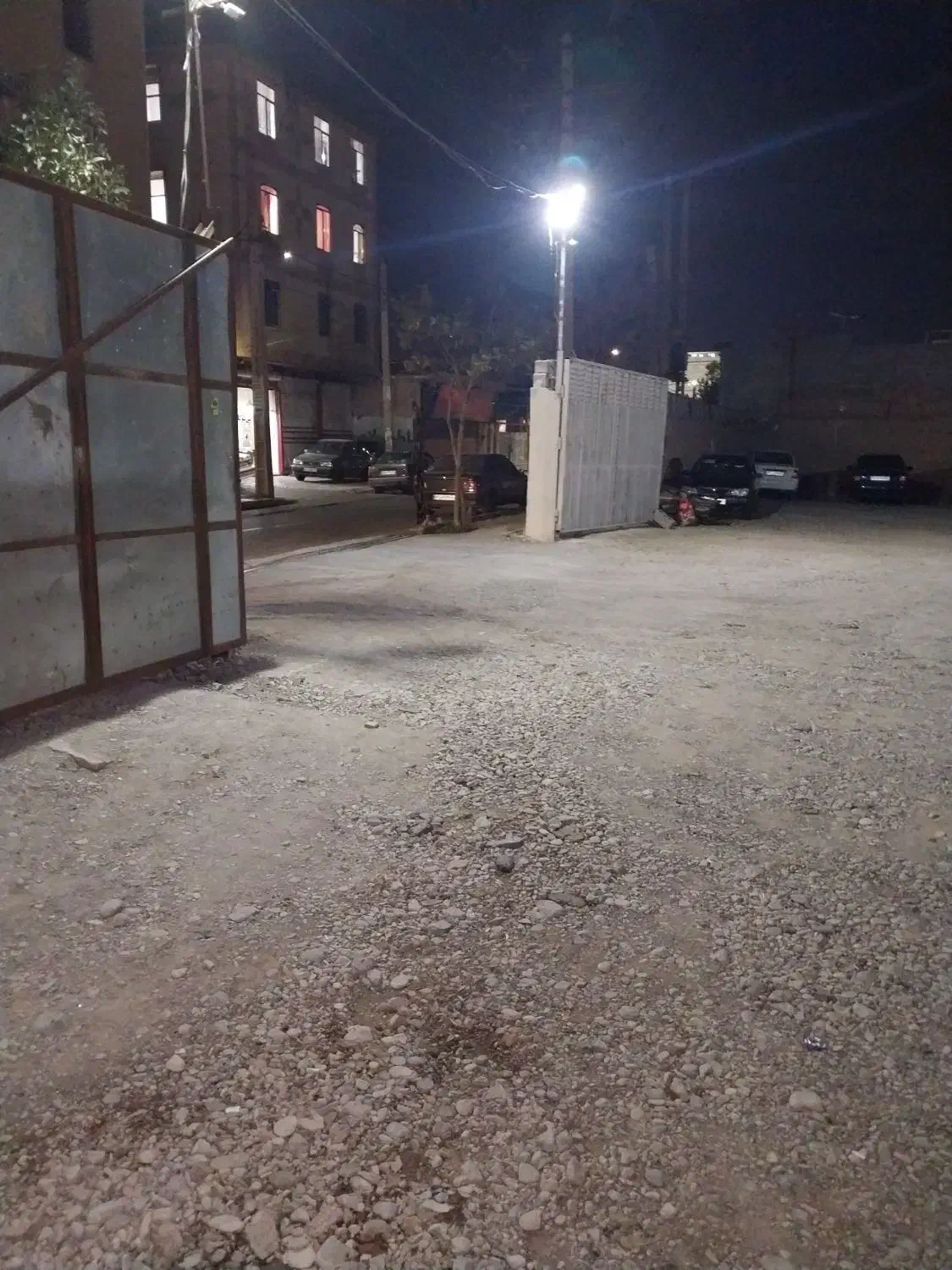 نگهبان پارکینگ با جای خواب|استخدام سرایداری و نظافت|ملارد, |دیوار