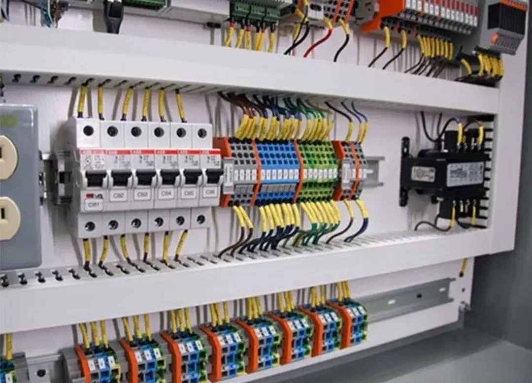 کلیه خدمات برق صنعتی و ساختمان|خدمات پیشه و مهارت|تهران, درختی|دیوار