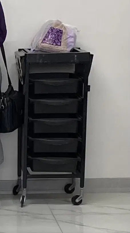 فروش تجهیزات سالن زیبایی|آرایشگاه و سالن‌های زیبایی|شاهین‌شهر, شهرک میلاد|دیوار